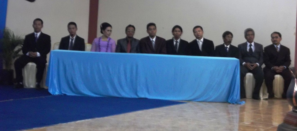 isi-surakarta-lepas wisuda FSRD-2