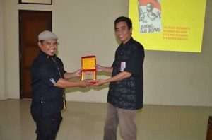 pencerahan cinderamata